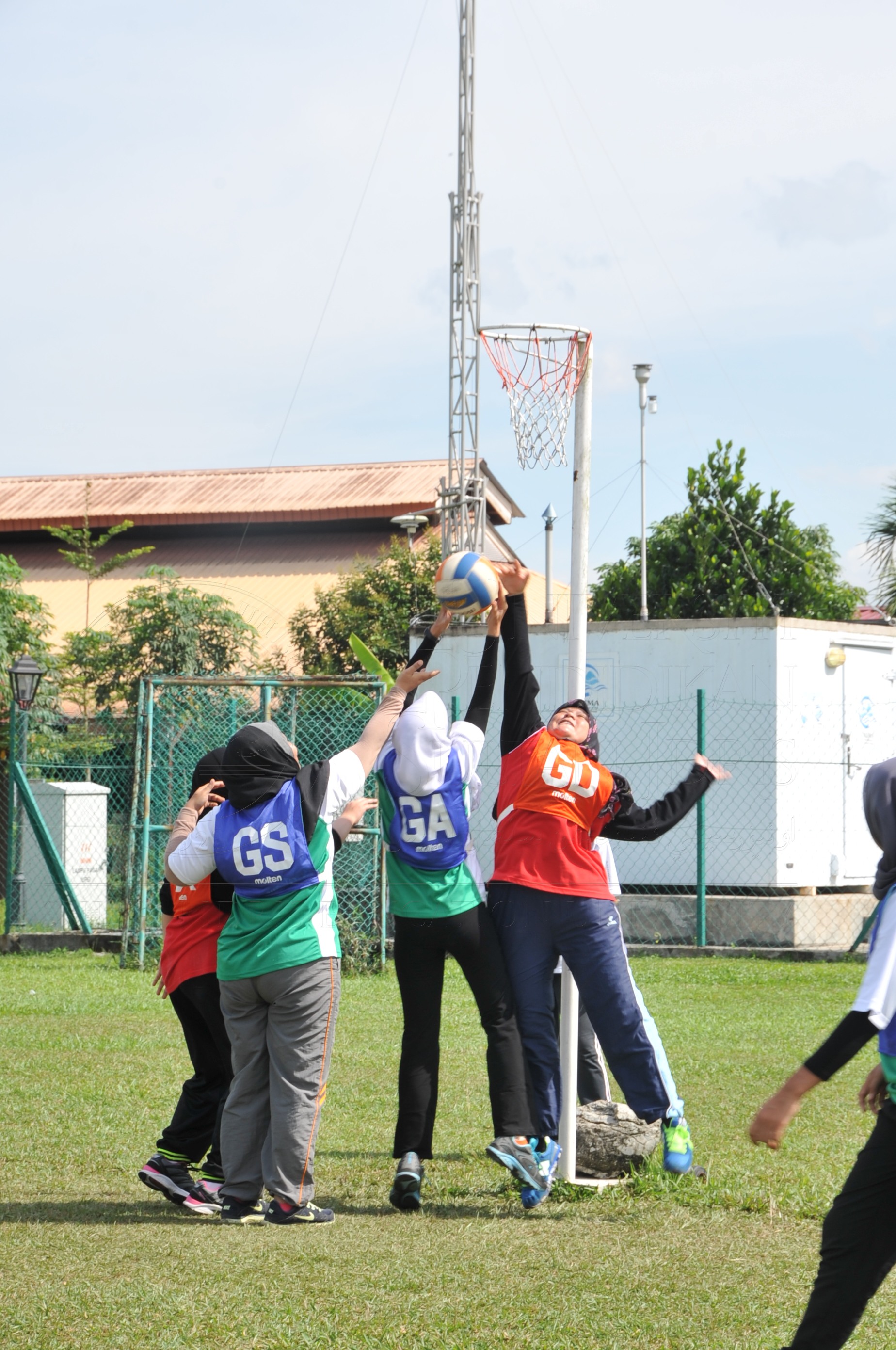 PRO 15 53 KIESTA HAS 5765